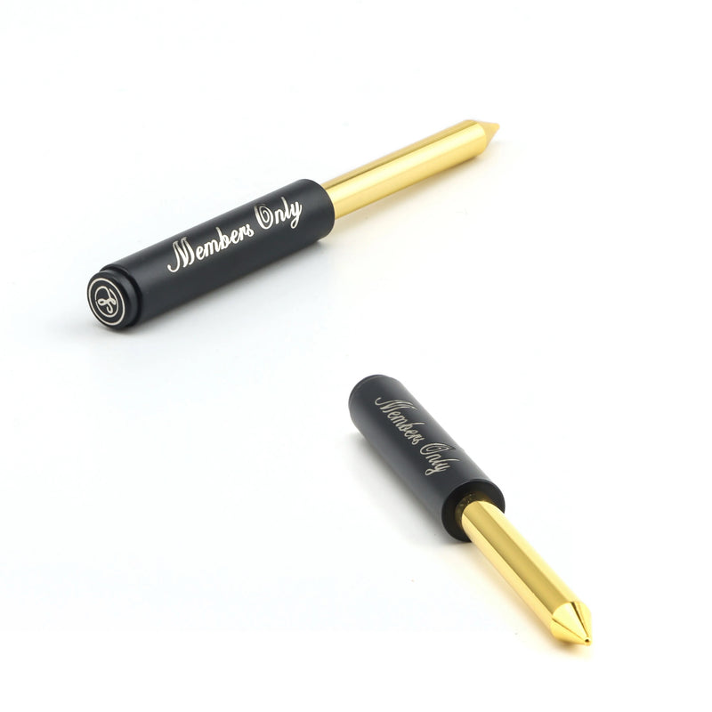 Members Only Divot Tool